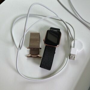 Apple Watch Series 4 + LTE 40mm & gold watch band